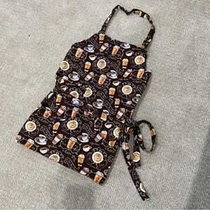 COFFEE LOVE print apron with two pockets and waist tie